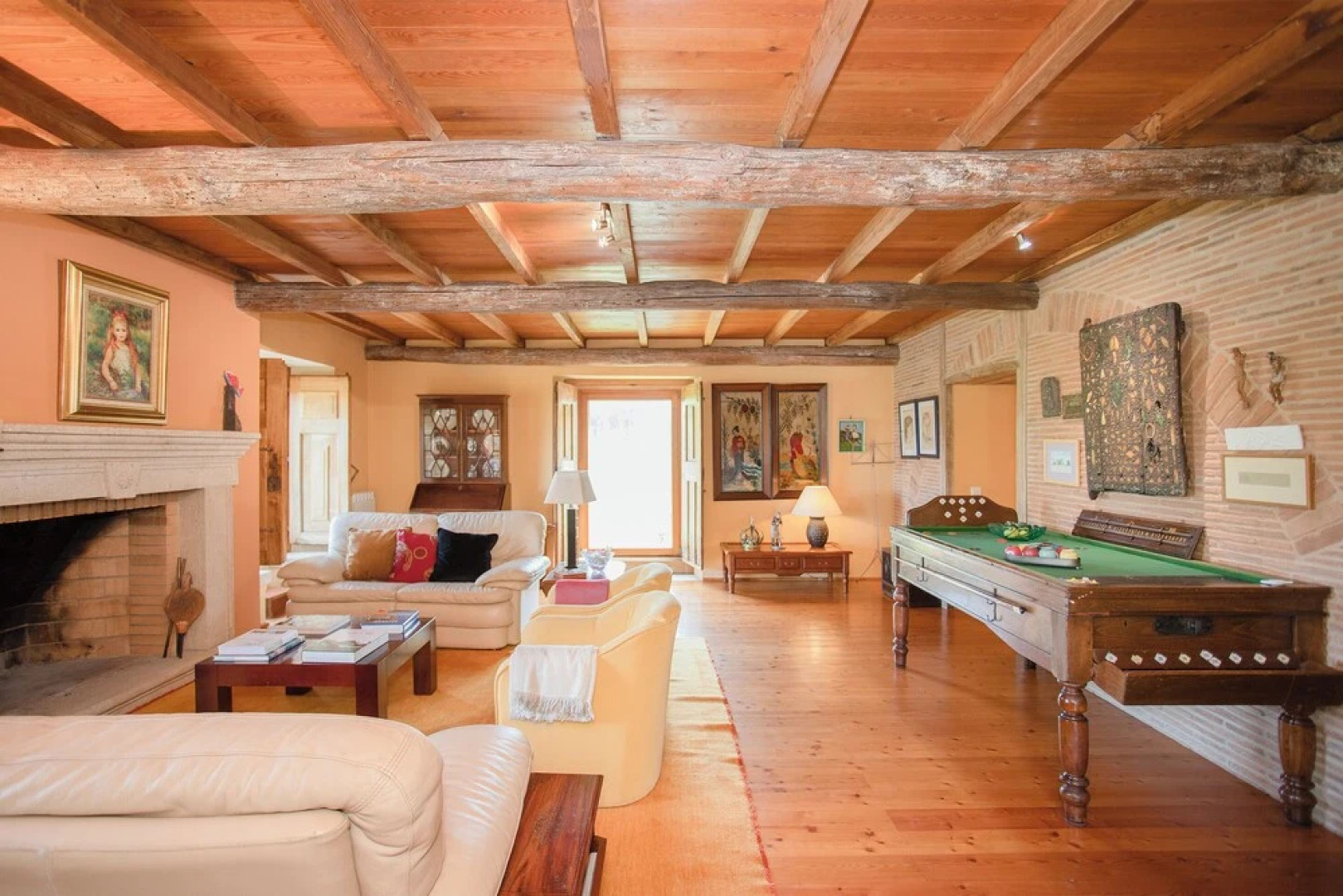 Local 9 - Casa do chapim azul