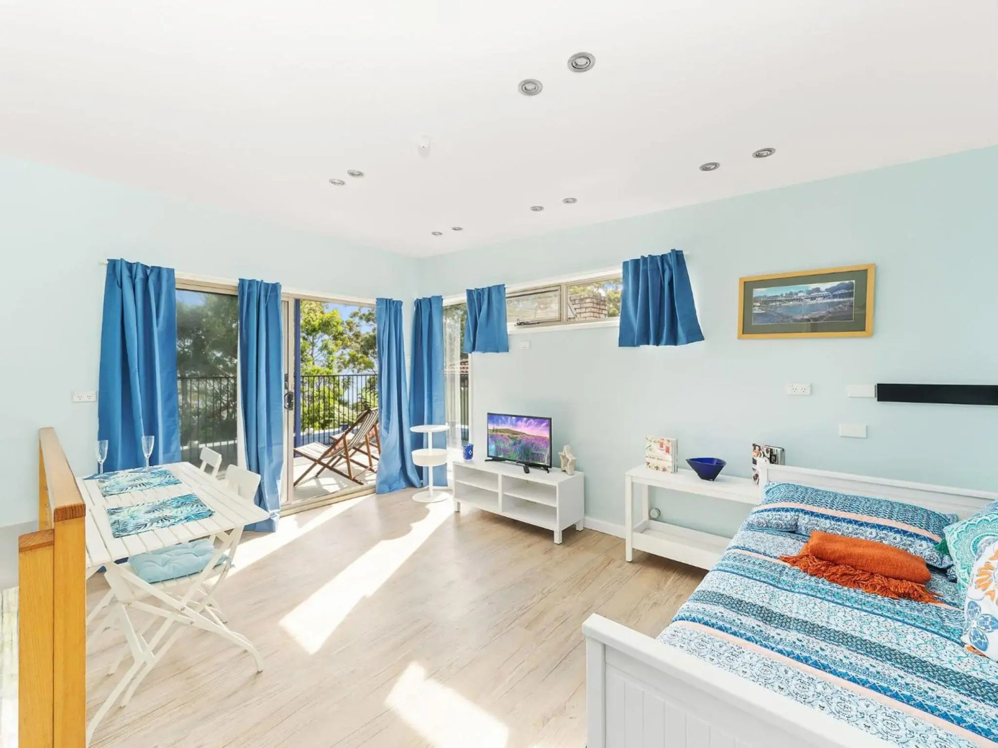 ORION BLUE BEACH STAY Vincentia 4pm Check Out Sundays