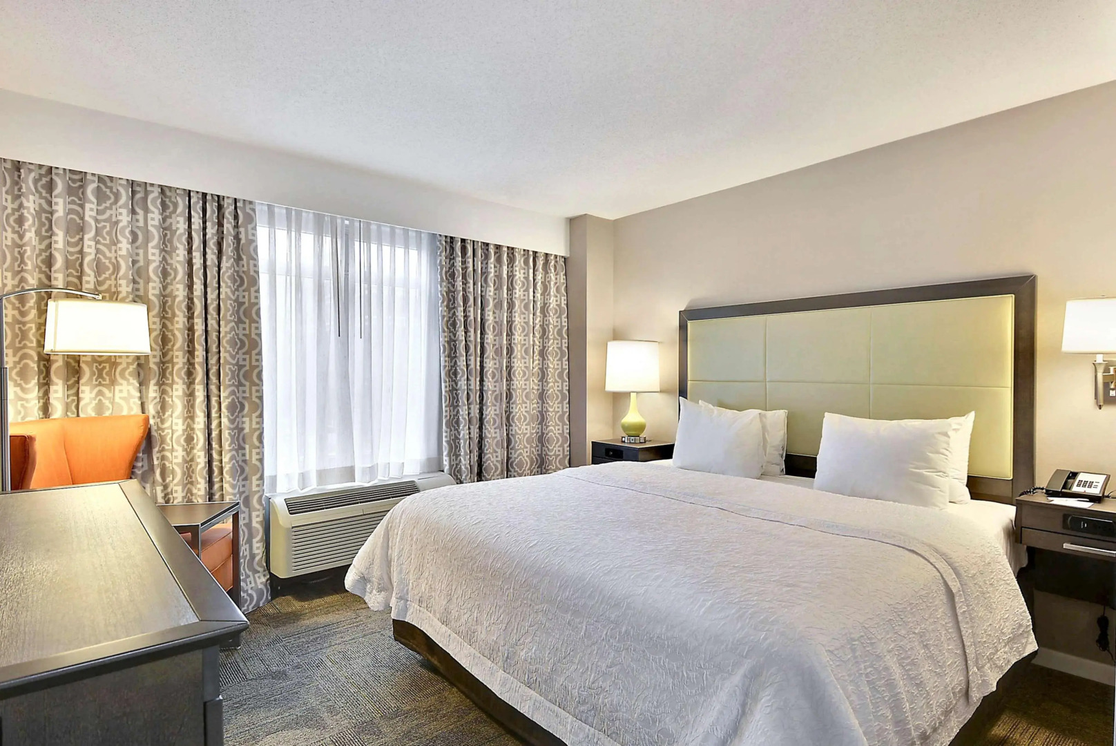 Hampton Inn Alexandria-Old Town/King St. Metro