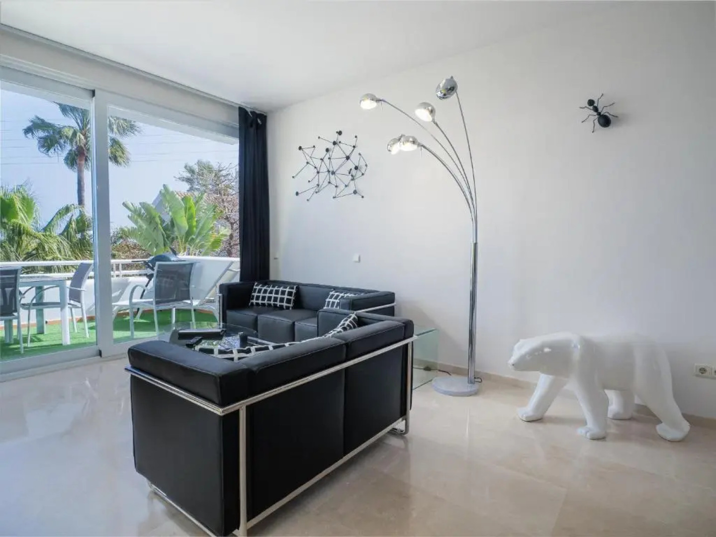 2278-Modern apt in the Alcazaba Lagoon