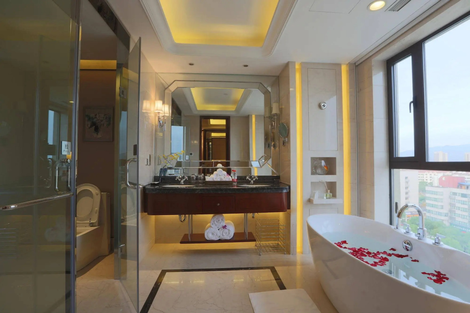 S & N International Hotel Linhai