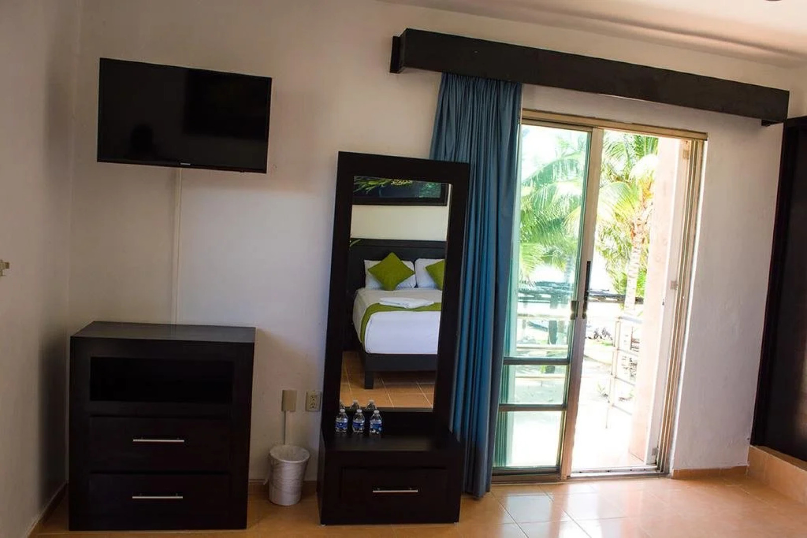 Hotel Arrecifes Costamaya