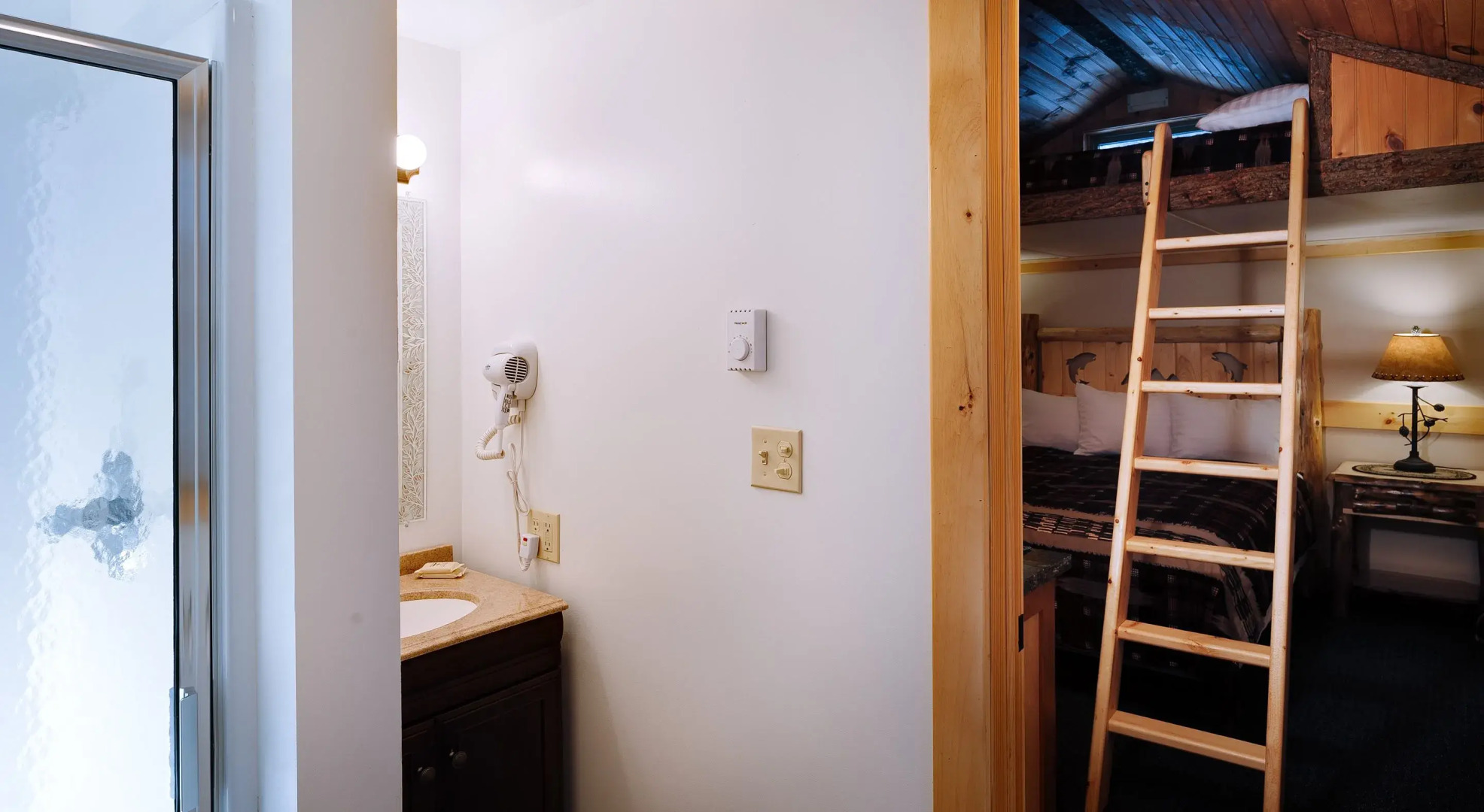 Cobble Mountain Lodge