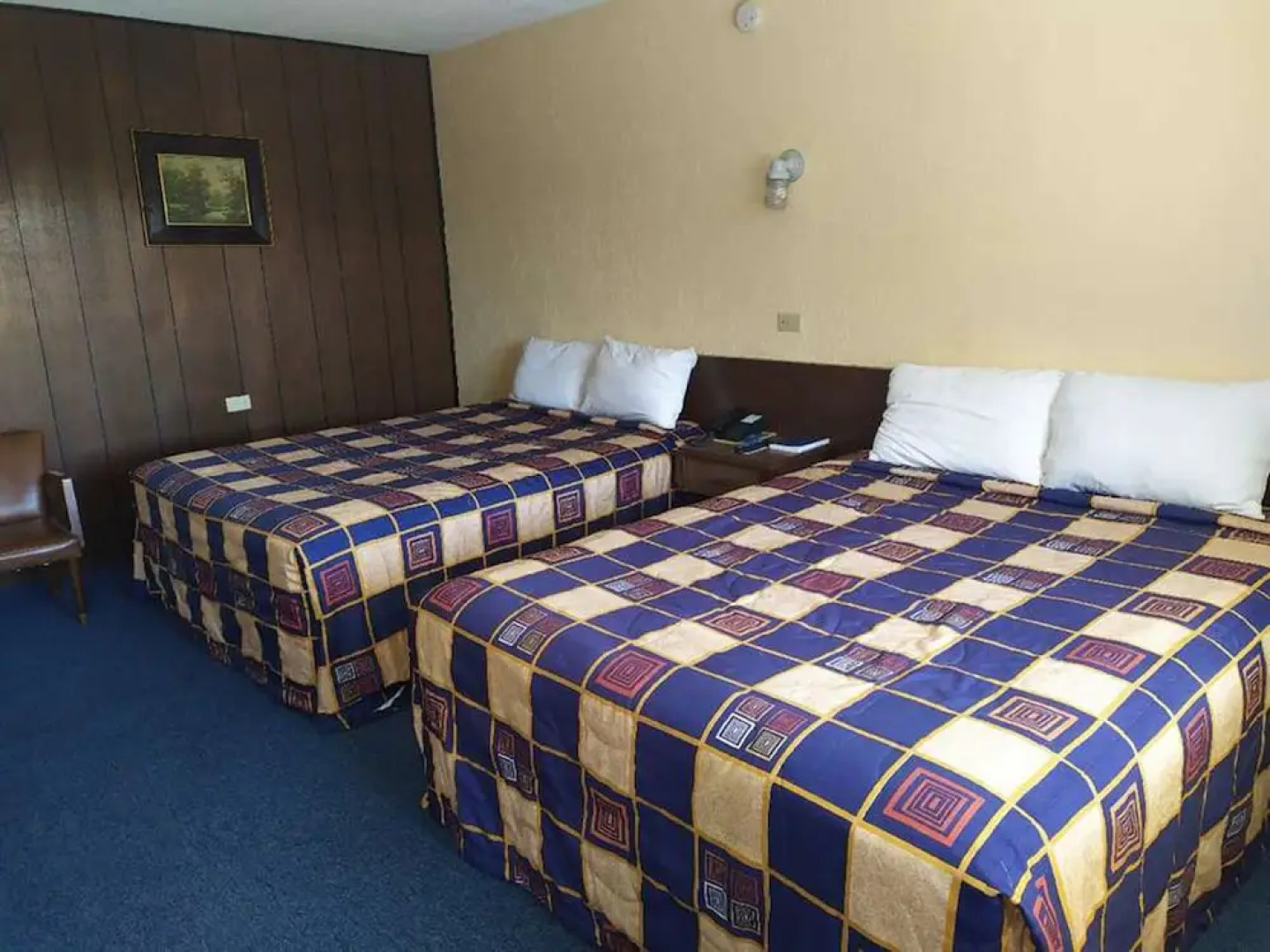 El Camino Hotel & Suites