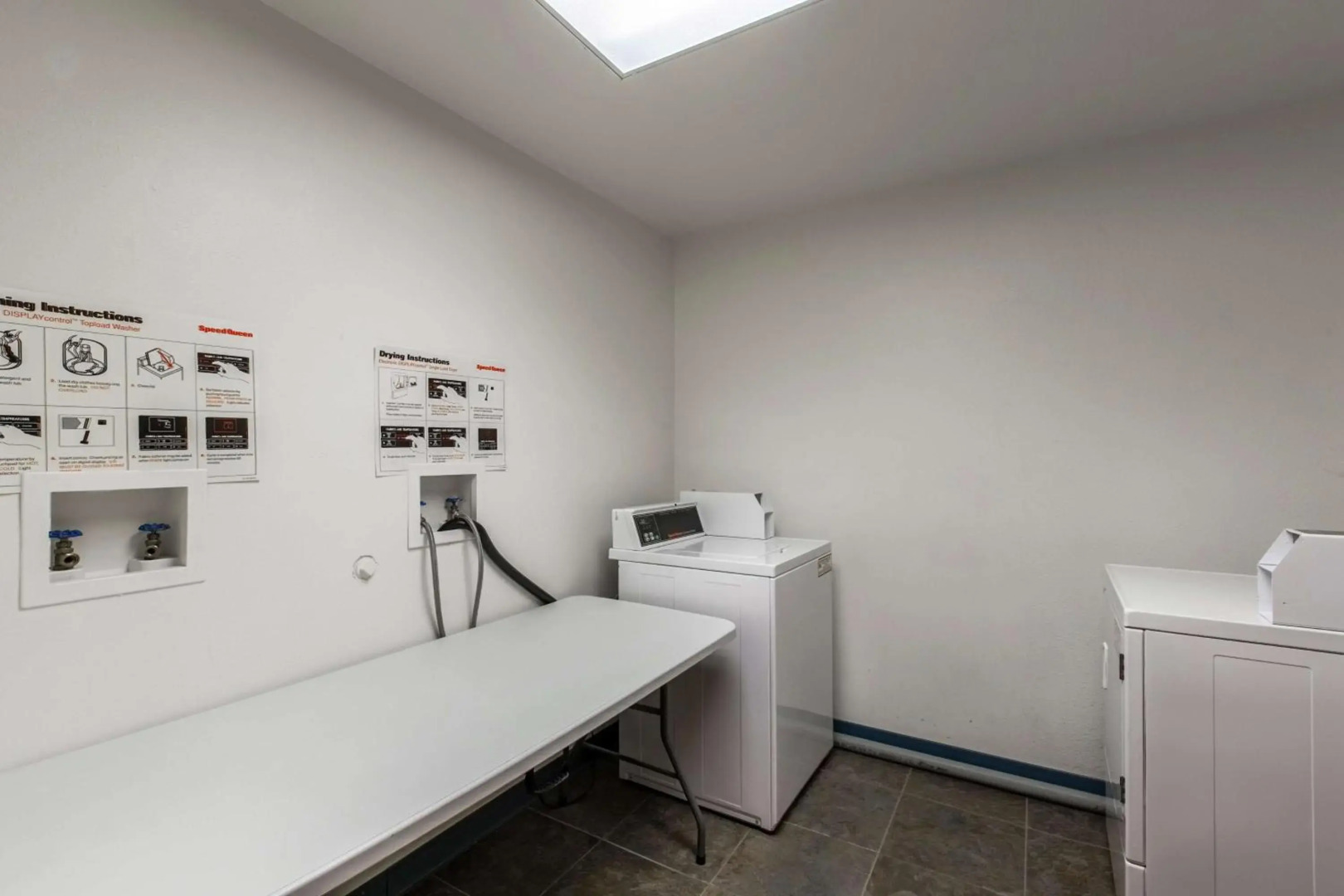 Motel 6 Baraboo, WI - Lake Delton