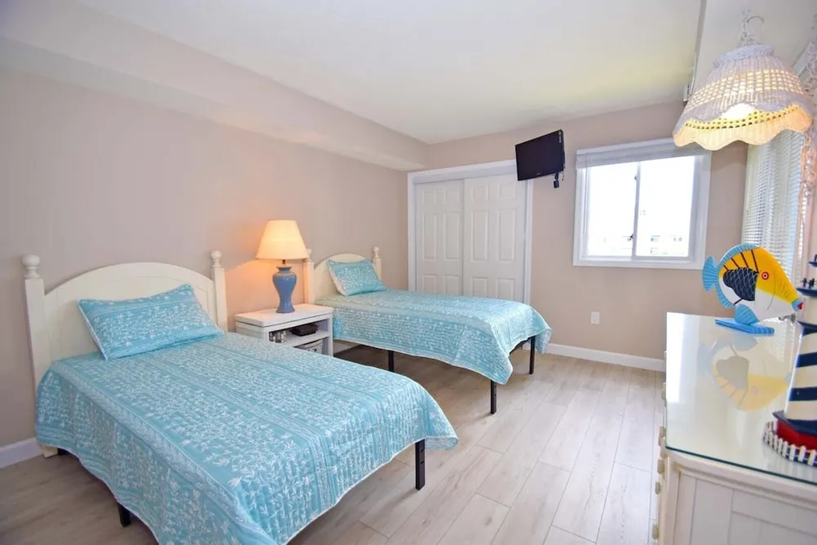 Seascape-heron Harbour 200-9 2 Bedroom Condo by RedAwning