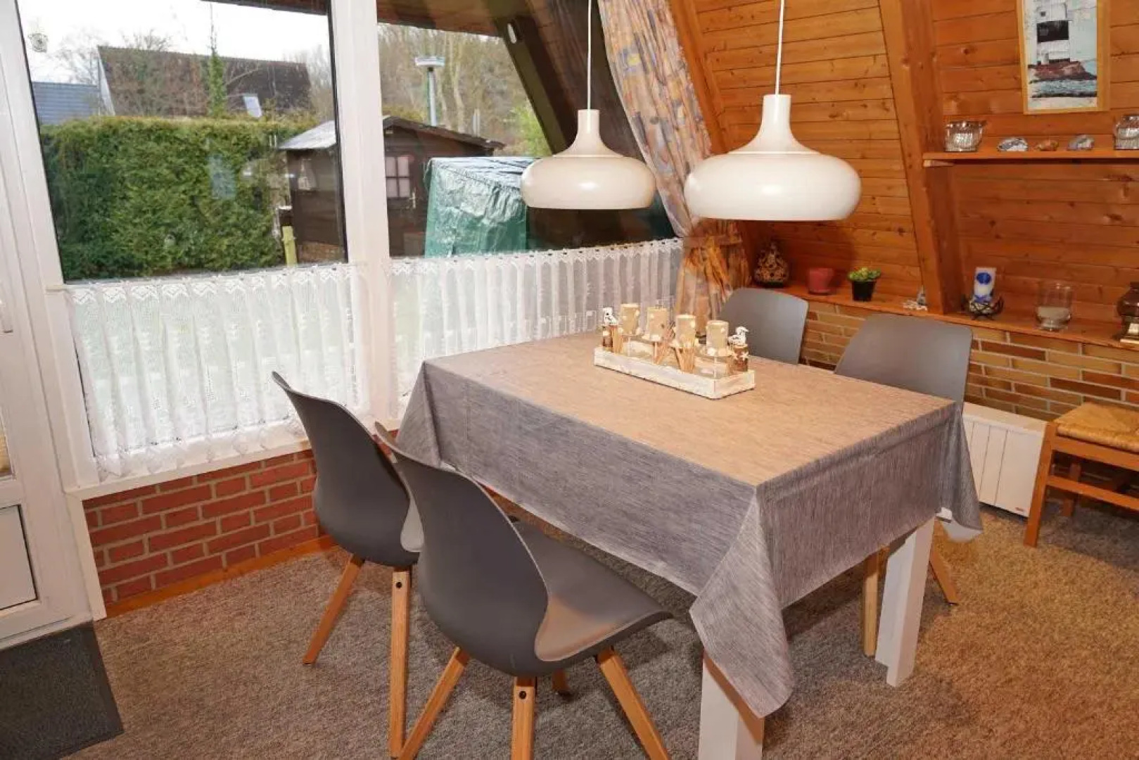 Zeltdachhaus mit W_LAN _ 2 x TV