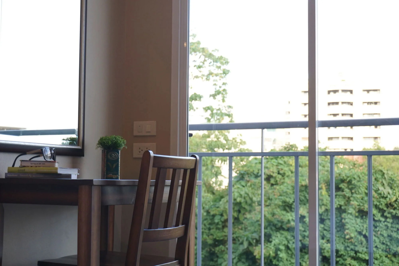 Chompu Nakarin Apartment