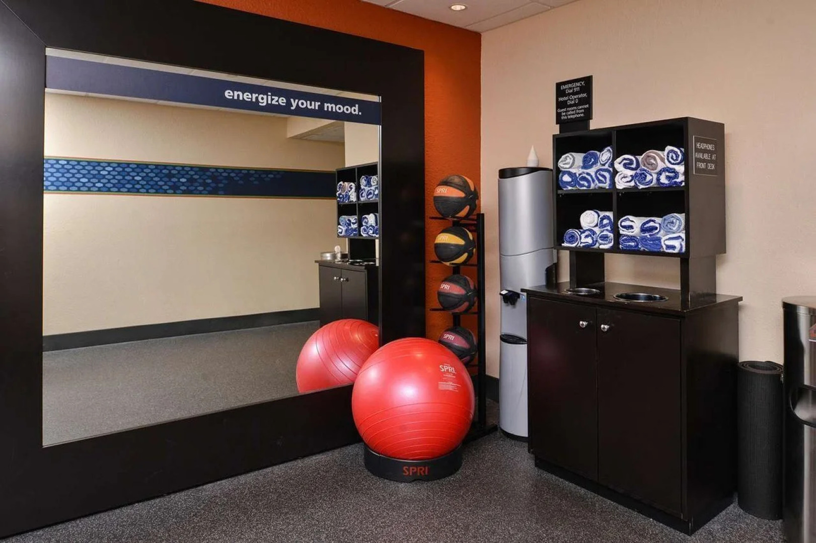 Hampton Inn & Suites Newport News (Oyster Point)