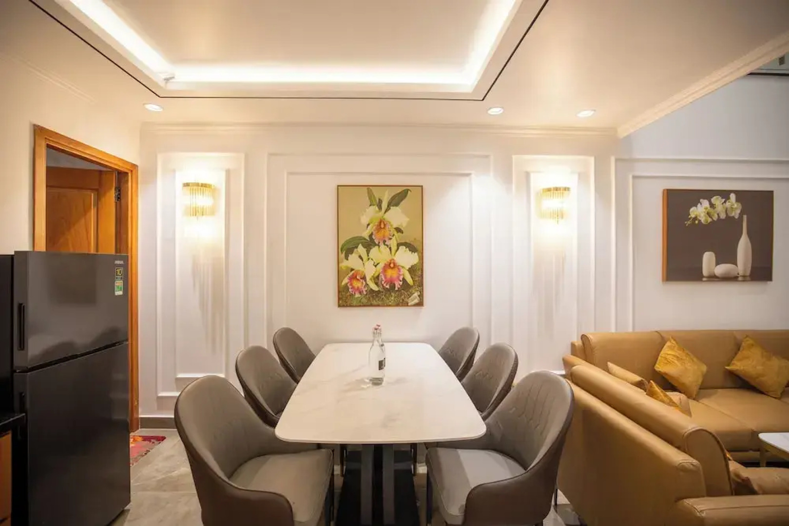 La Fleur Premium Central Apartment