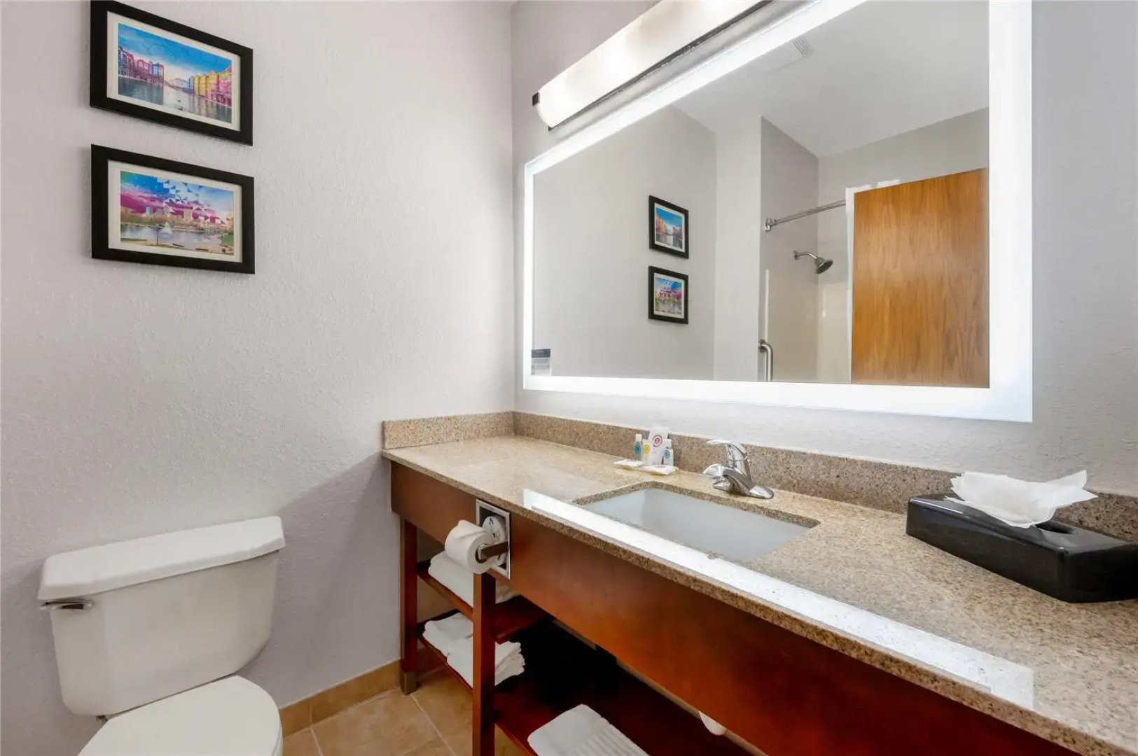 Comfort Inn & Suites North Greenfield