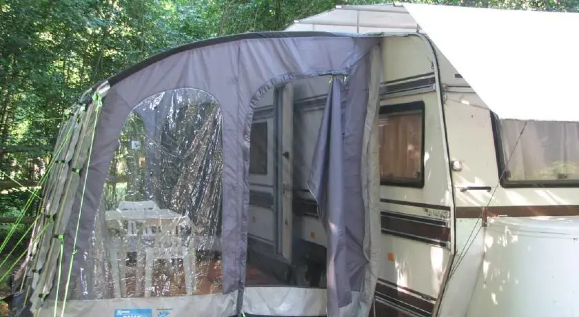 Szajkitavak Apartmanház és Kemping