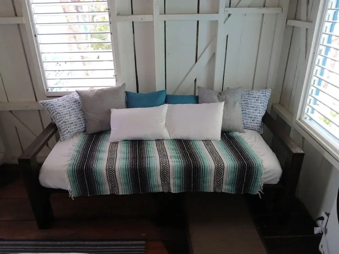 Ranguana Caye Cabanas