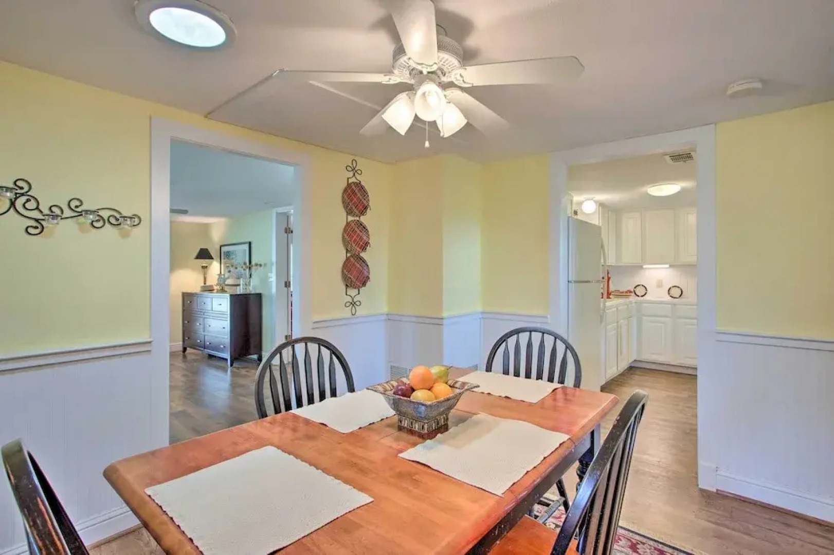 Lovely Pottsboro Home w/ Patio & Fire Pits!