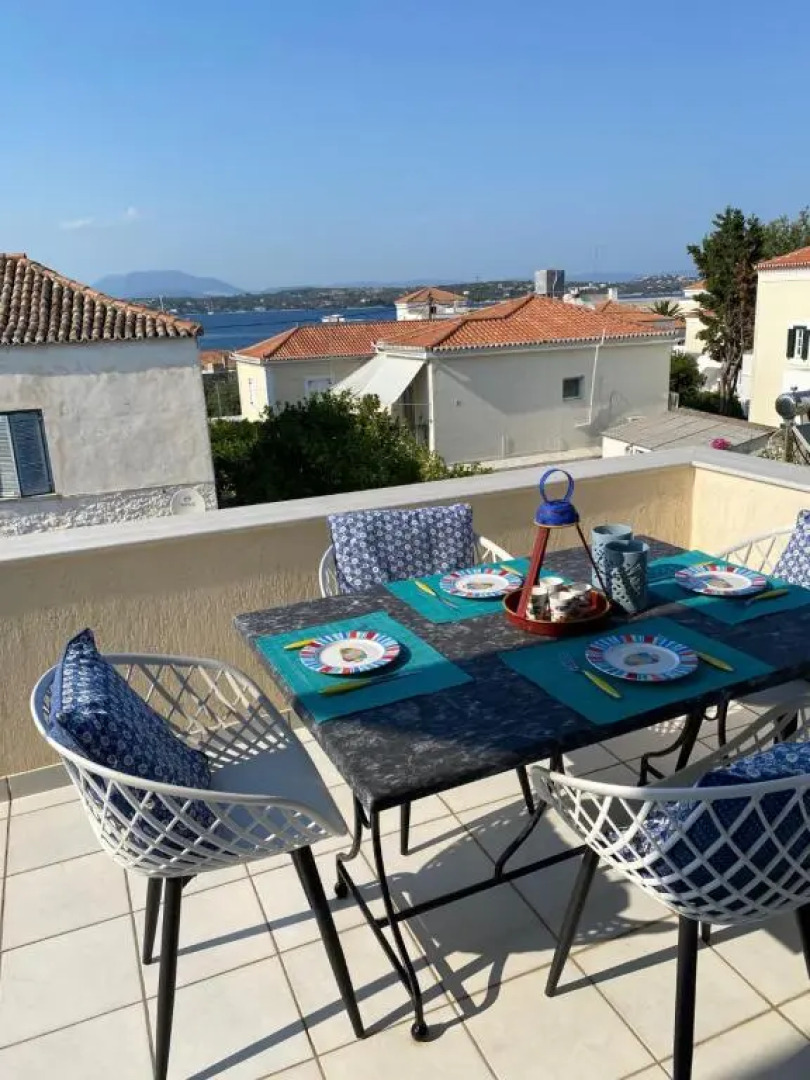 Villa 1853-Upper floor