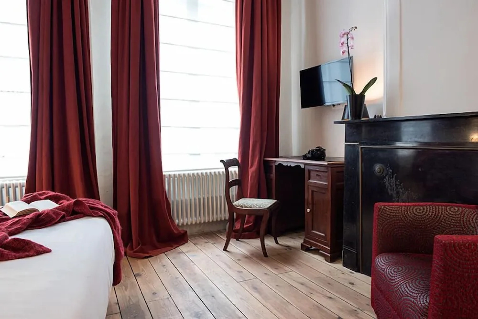 Ganda Rooms & Suites