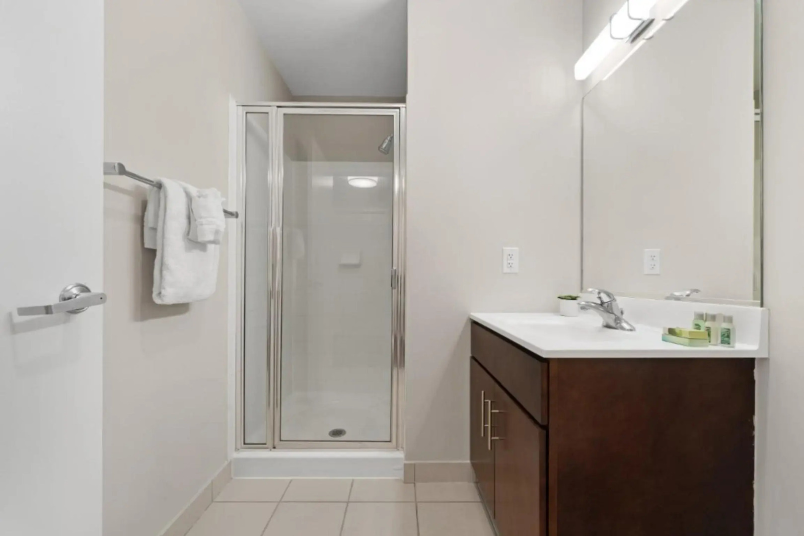 Global Luxury Suites Downtown Jersey City