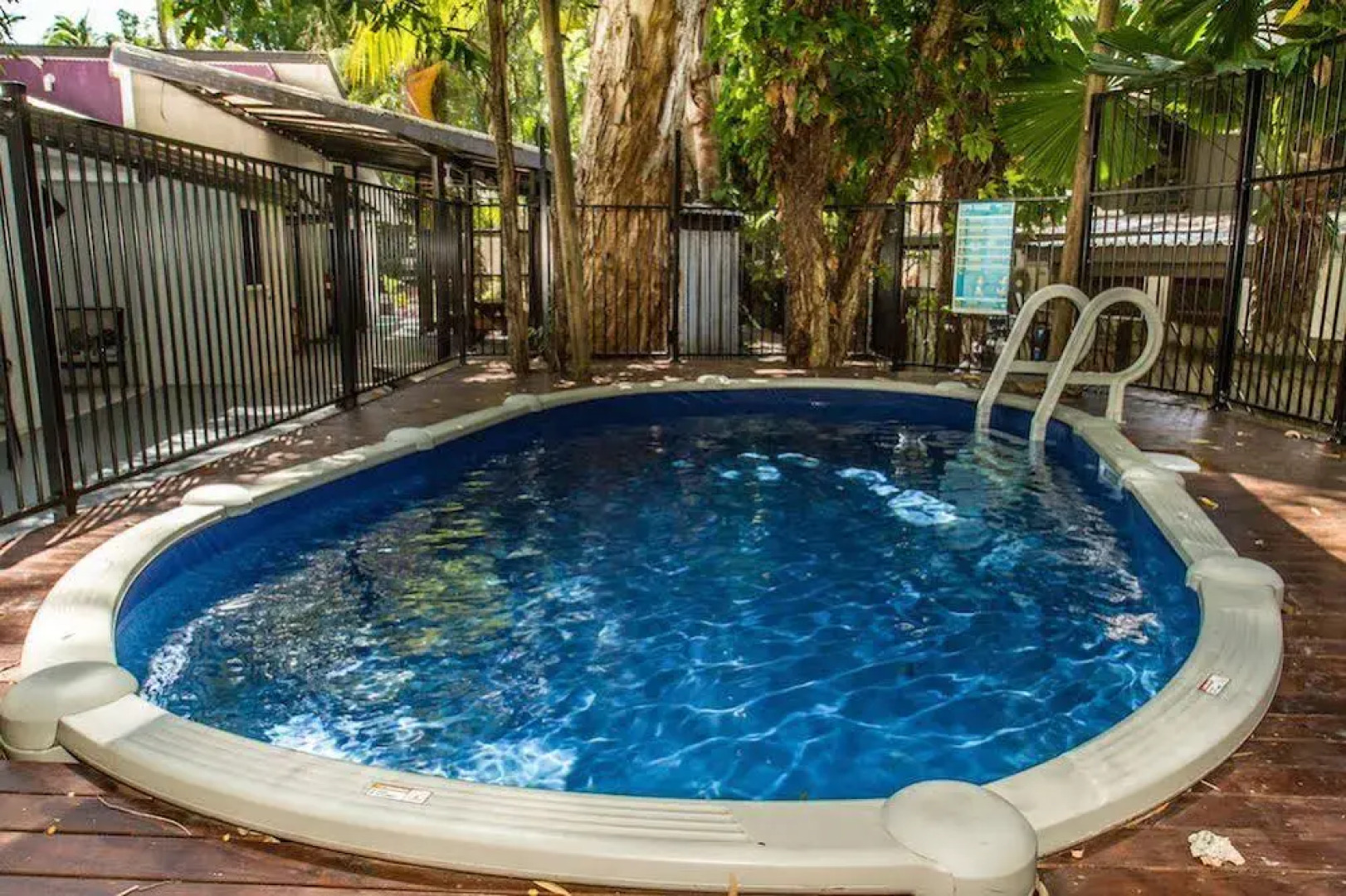 Cairns Beaches Flashpackers