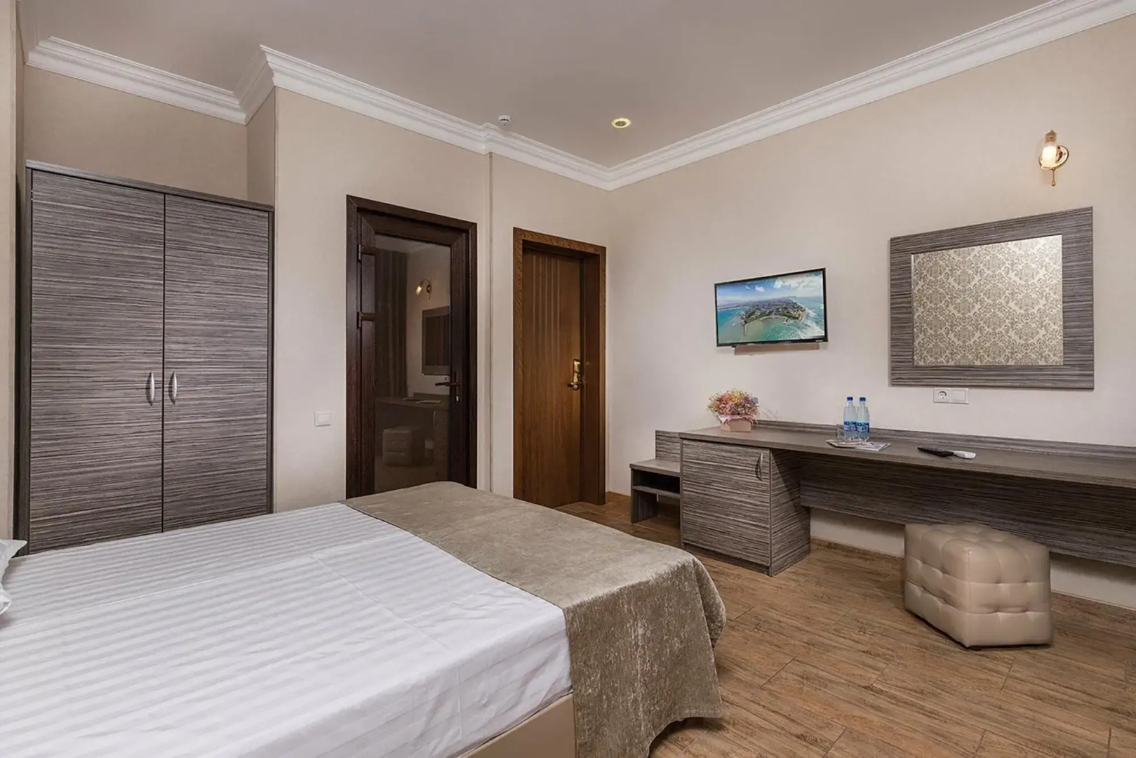 Miracle & N (Миракл & Н)