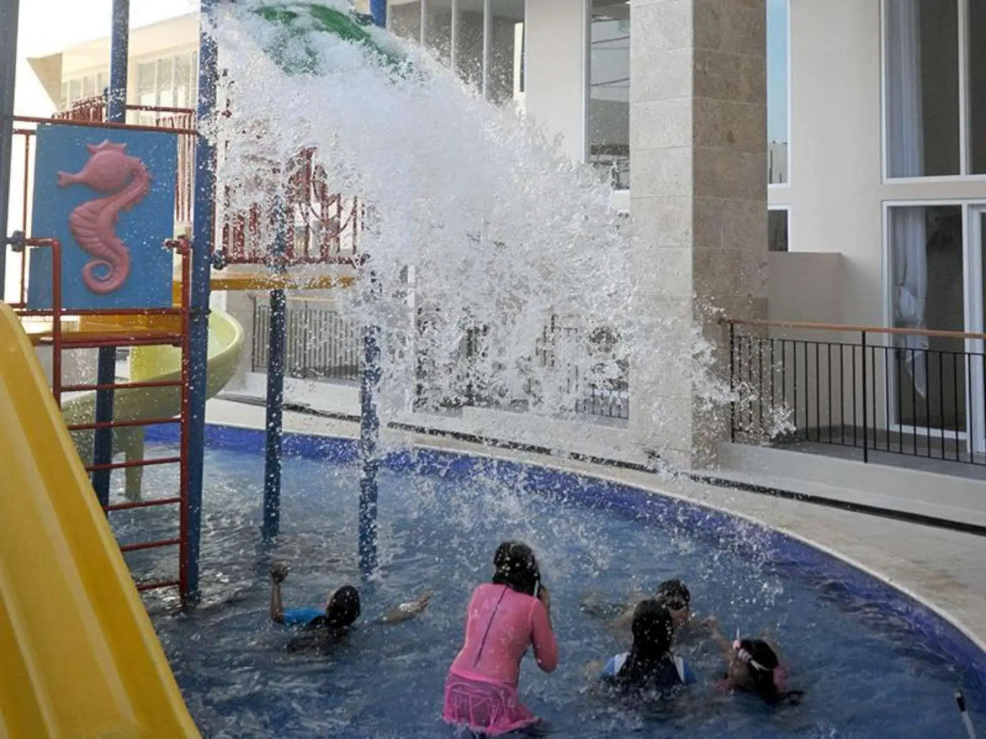 Laut Biru Resort Hotel