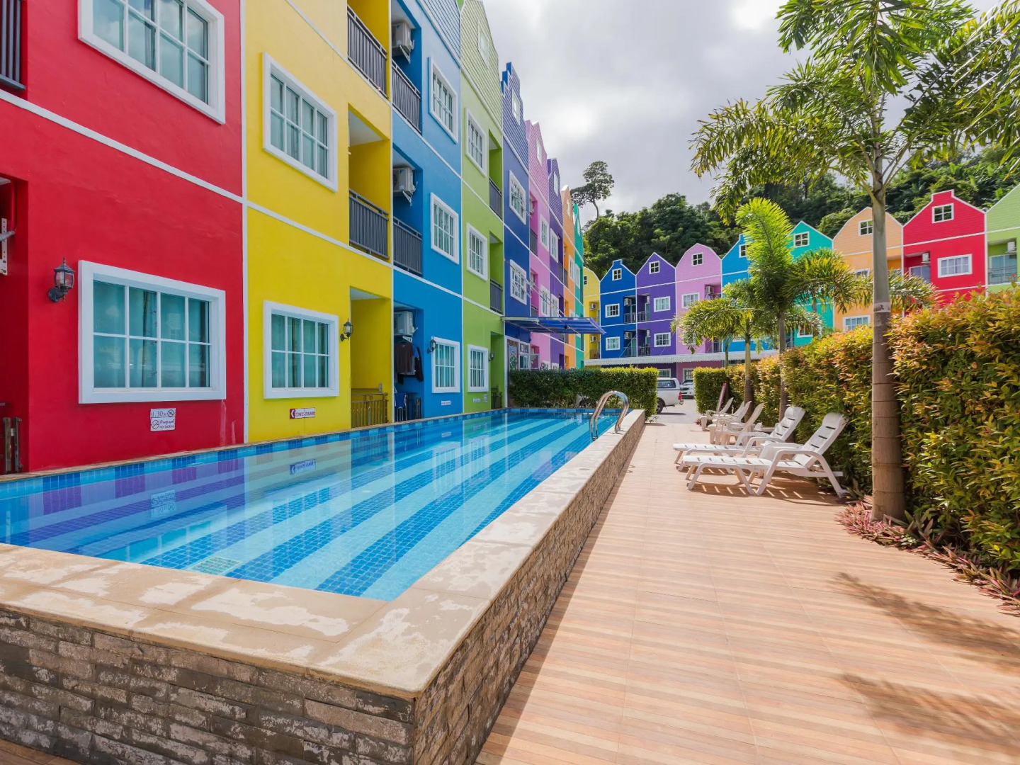 Holland Resort Phuket (SHA Extra Plus)