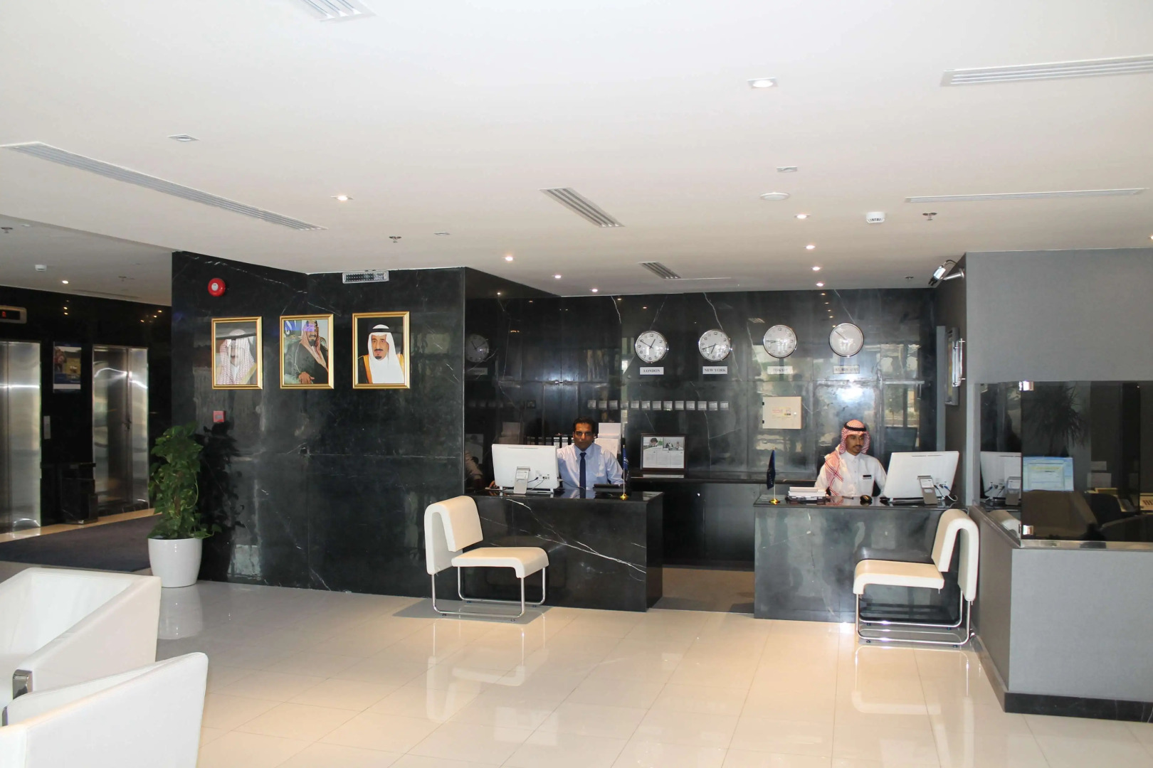 Golden Tulip Al Khobar Suites