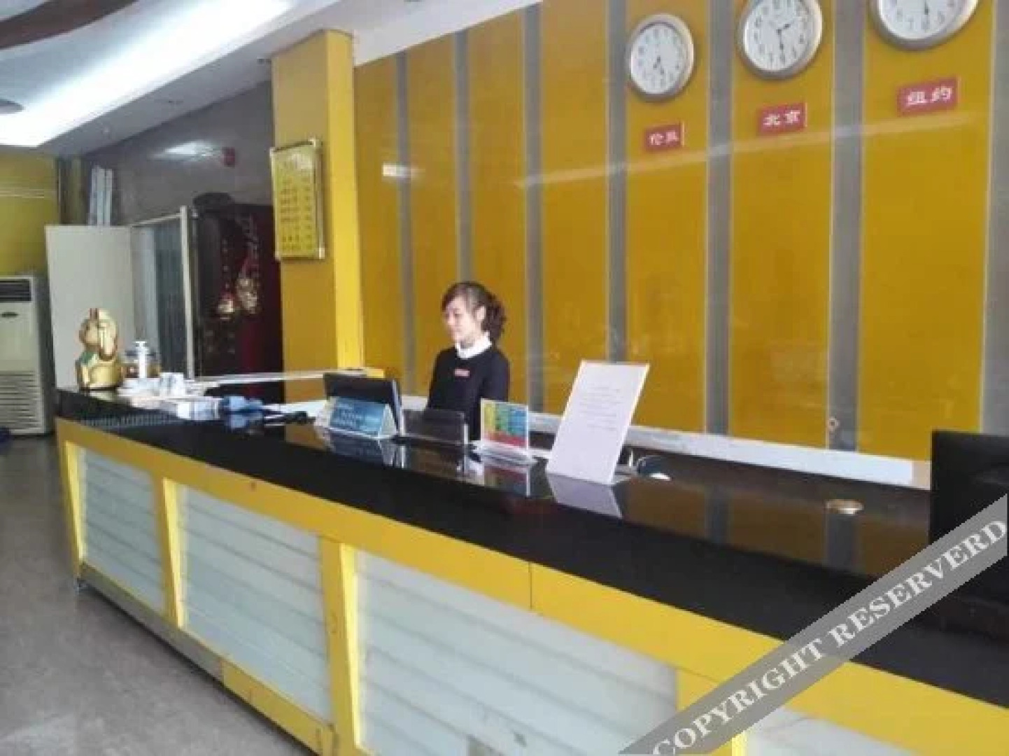 Qinke Business Hotel Gongqing