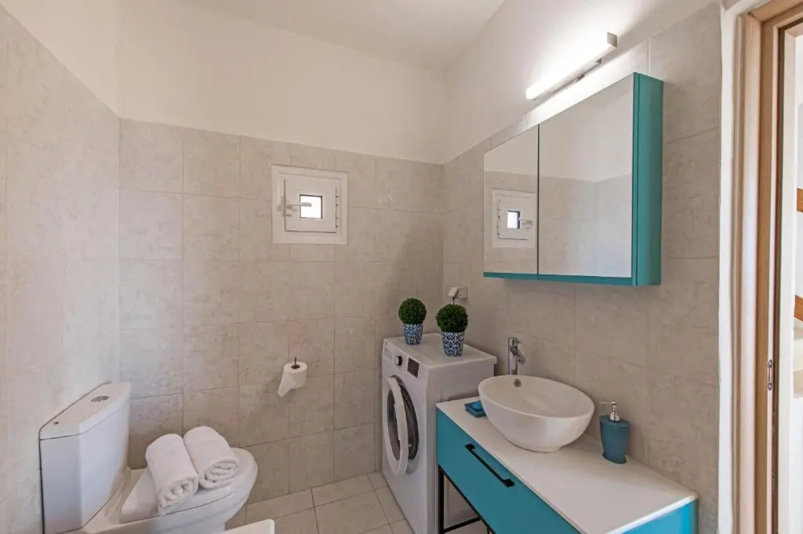 Tranquil sea view villa with private pool, just 2km from the beach!