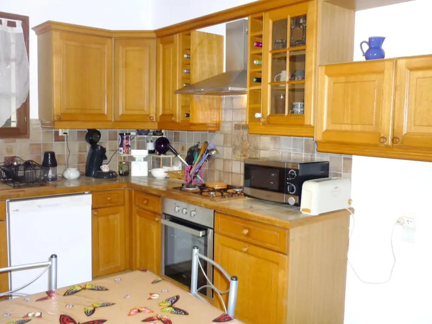 House With 3 Bedrooms in Loriol-du-comtat, With Enclosed Garden - 110 km From the Beach