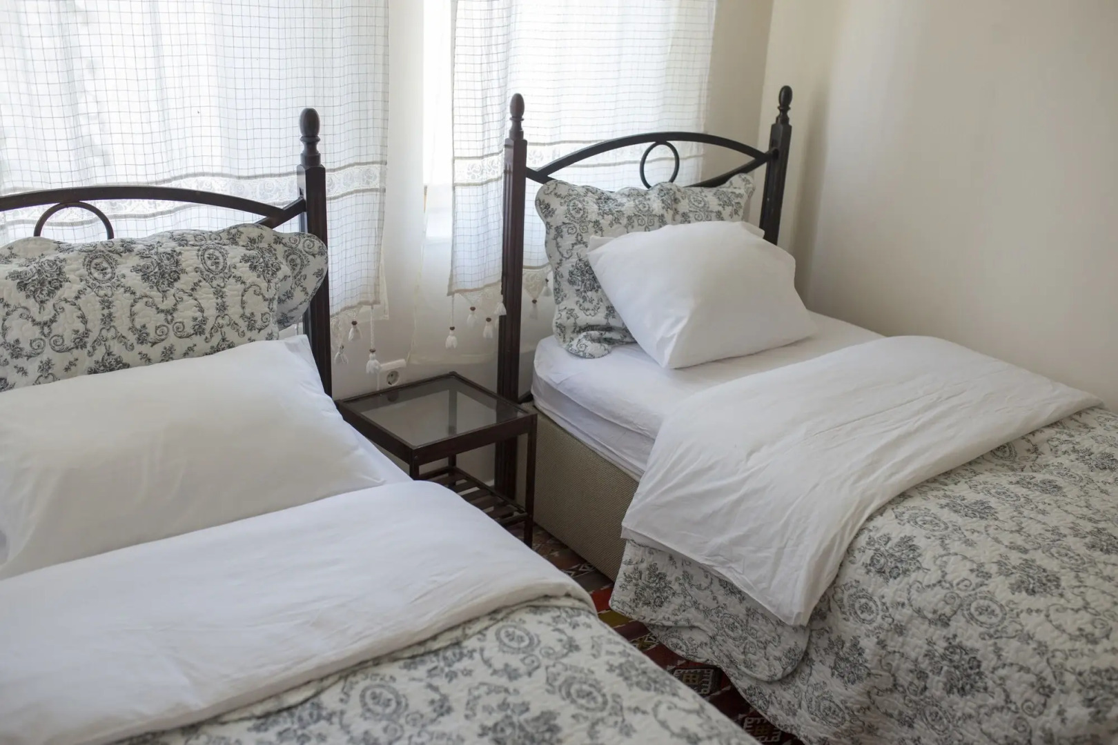 Kamelya Cave Hostel - Adults Only