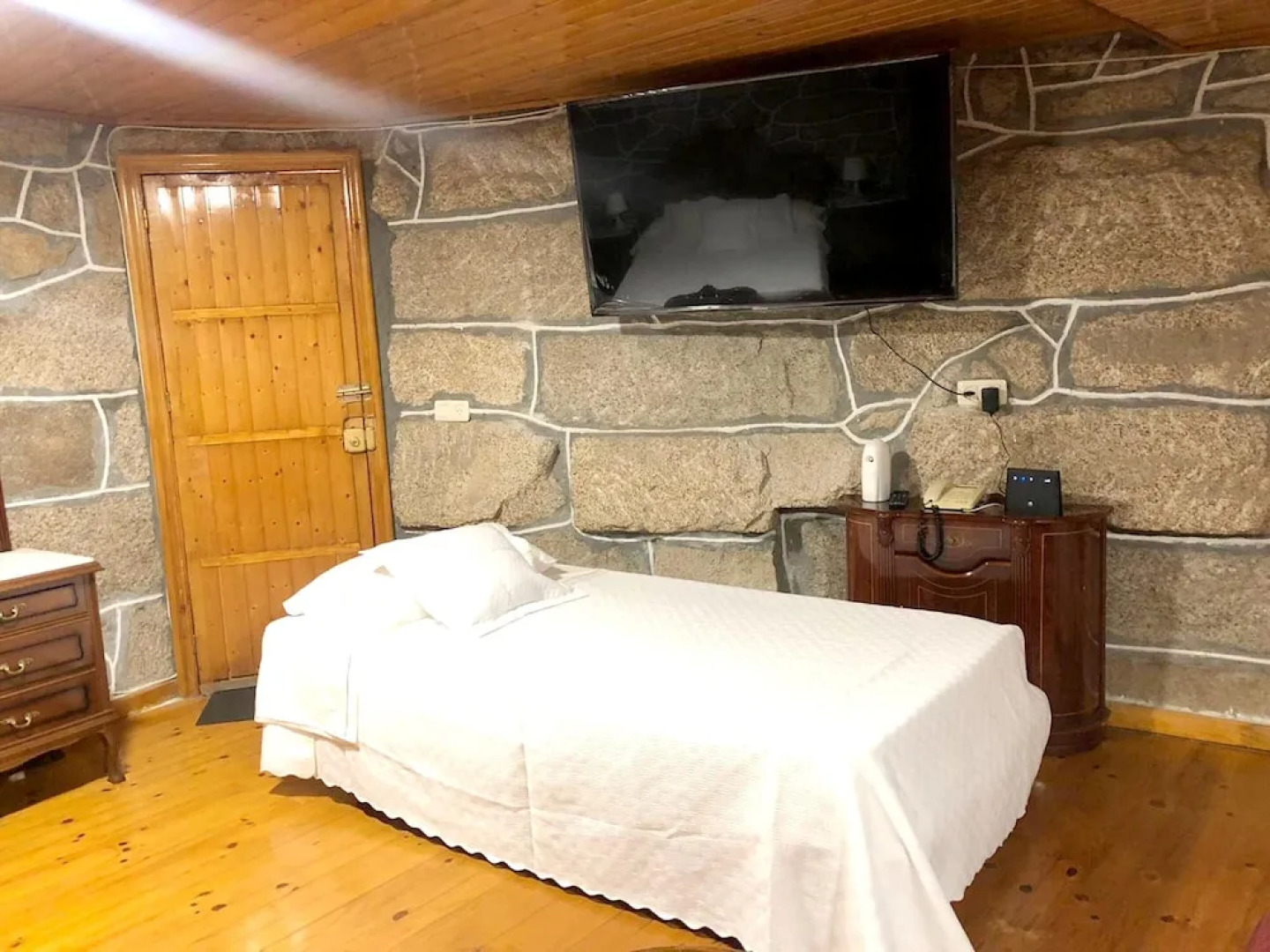 House With one Bedroom in Ourense, With Wonderful Mountain View and Ba