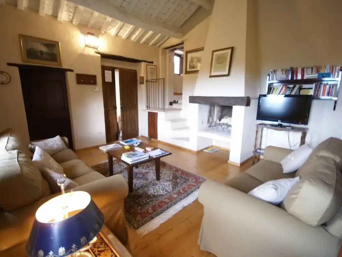 Belvilla by OYO Appartamento del Caminetto