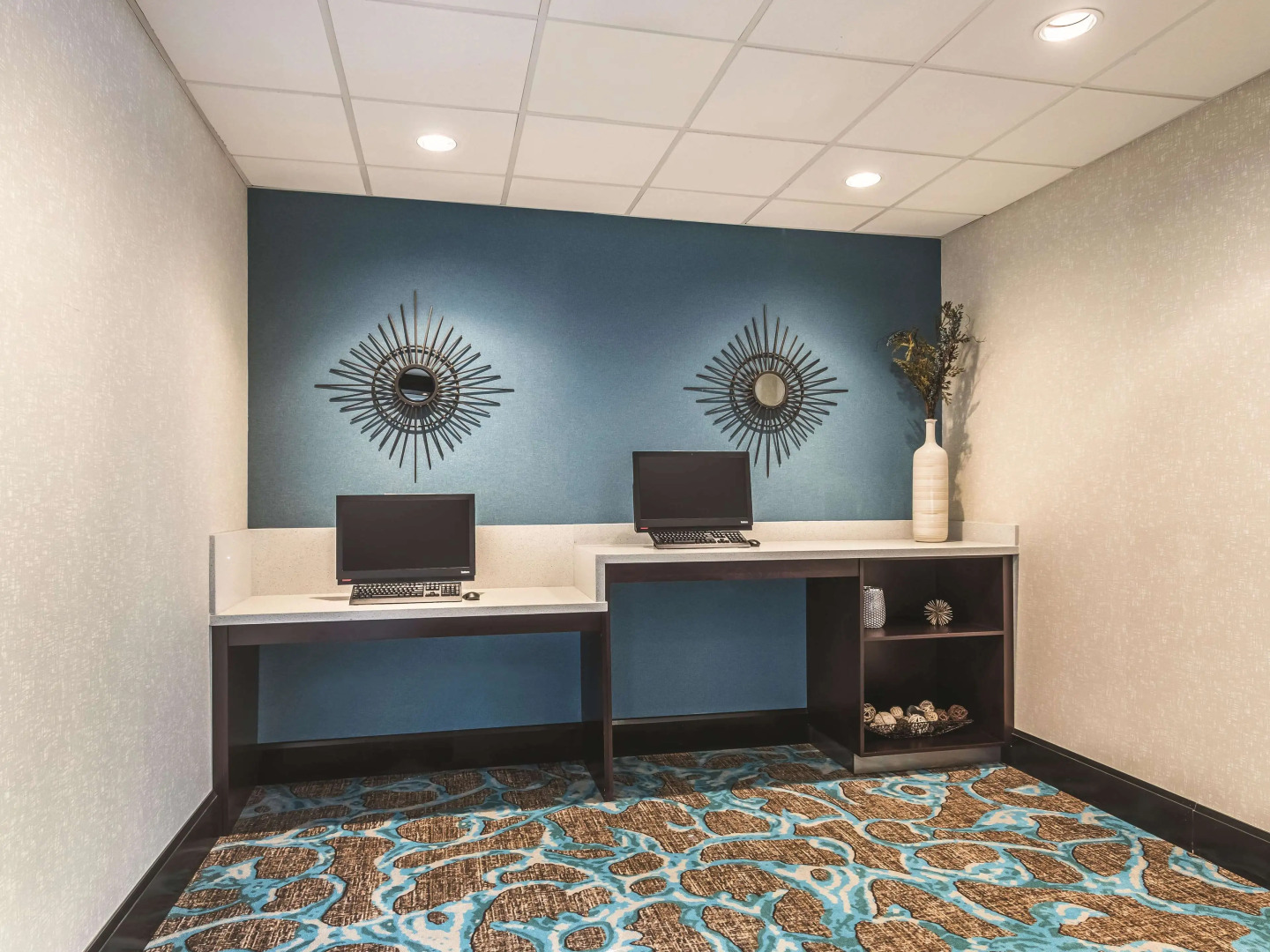 La Quinta Inn & Suites by Wyndham Dallas Grand Prairie South