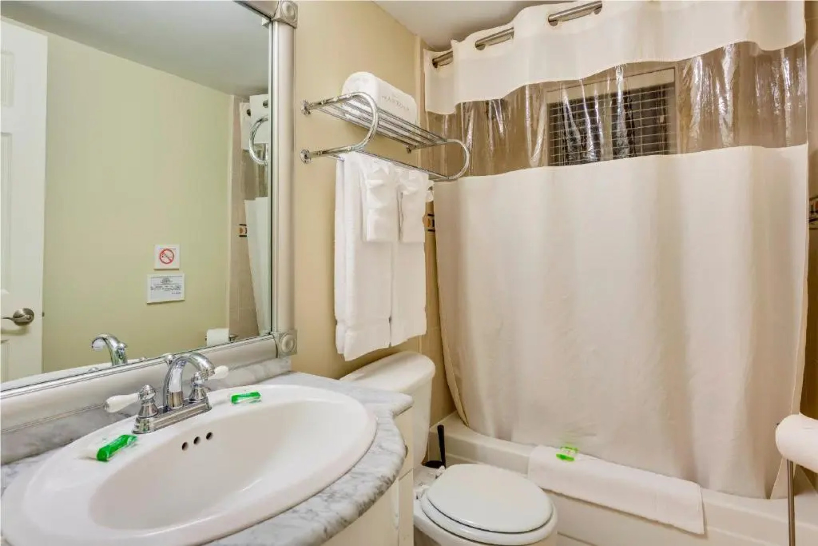 Sun Harbour Boutique Hotel