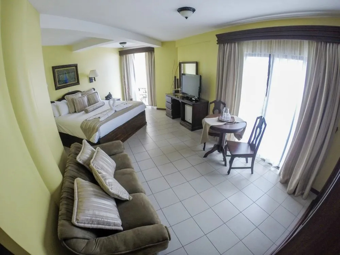 Lucky's Hotel y Casino