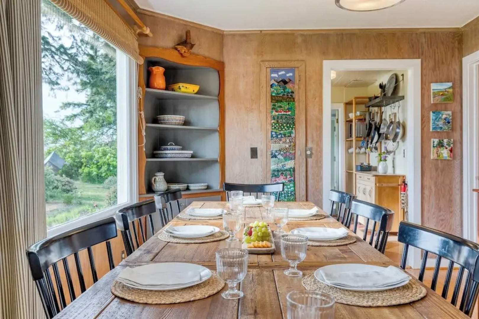 Maxwelton Aerie Bluffside Retreat w/ Sweeping Puget Sound Views + Firepit