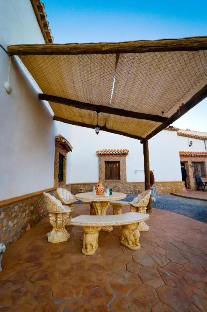 2 bedrooms house with shared pool furnished garden and wifi at Purullena