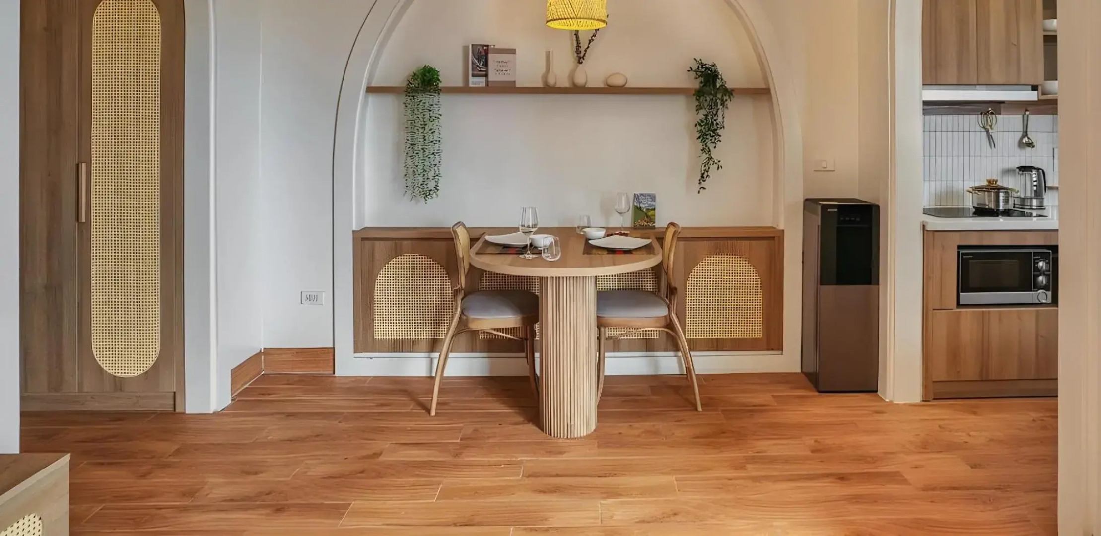 iRest Orange Tay Ho Lakeside Apartment