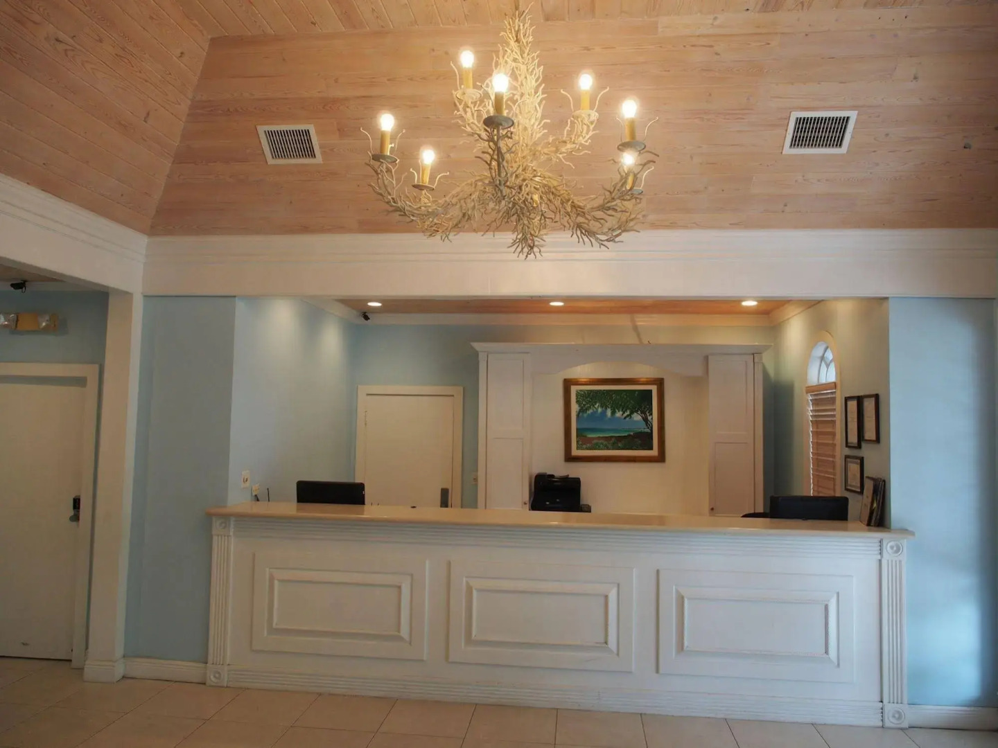 Paradise Island Beach Club by RedAwning