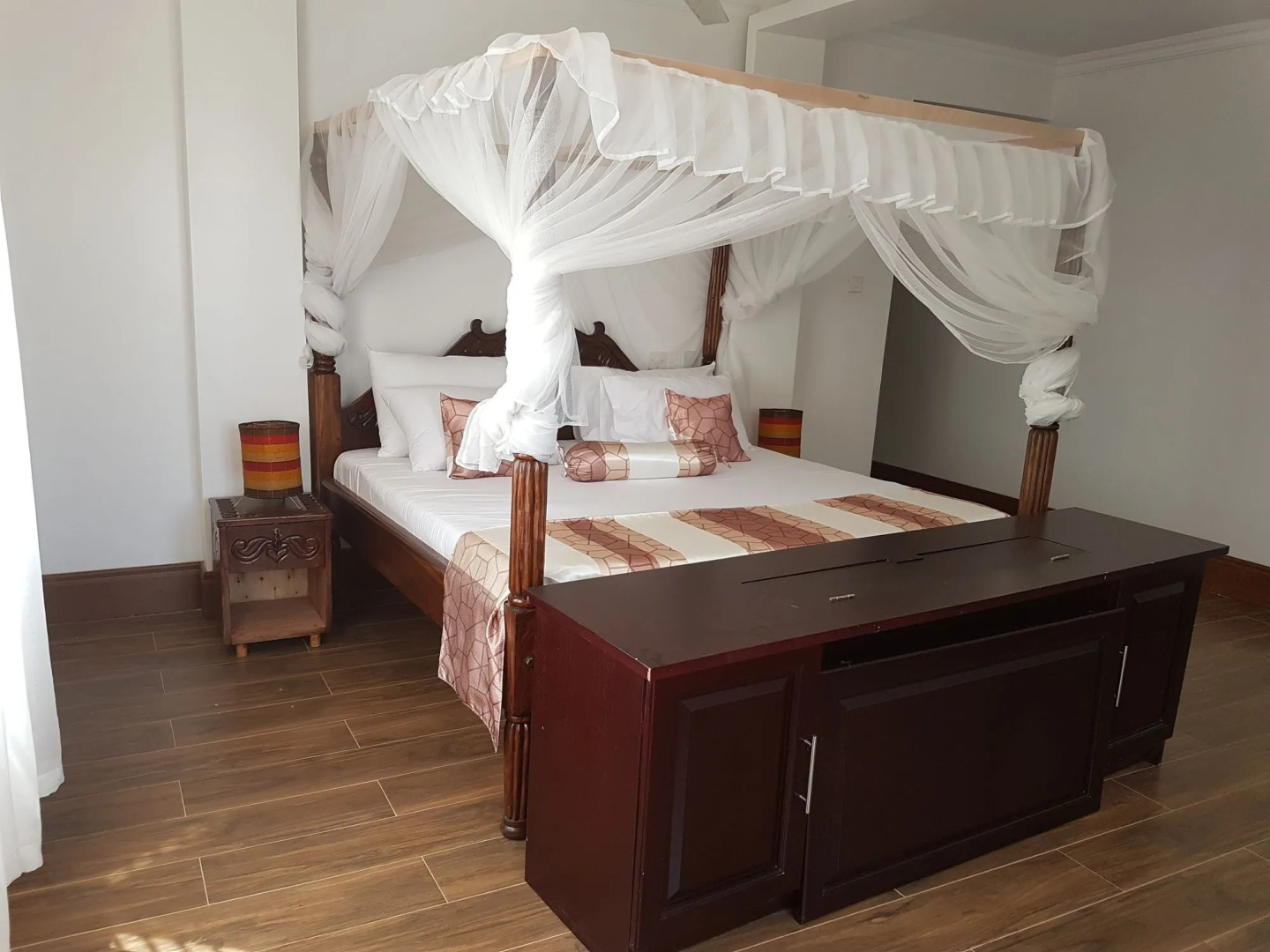 Queens Chateau Boutique Villa