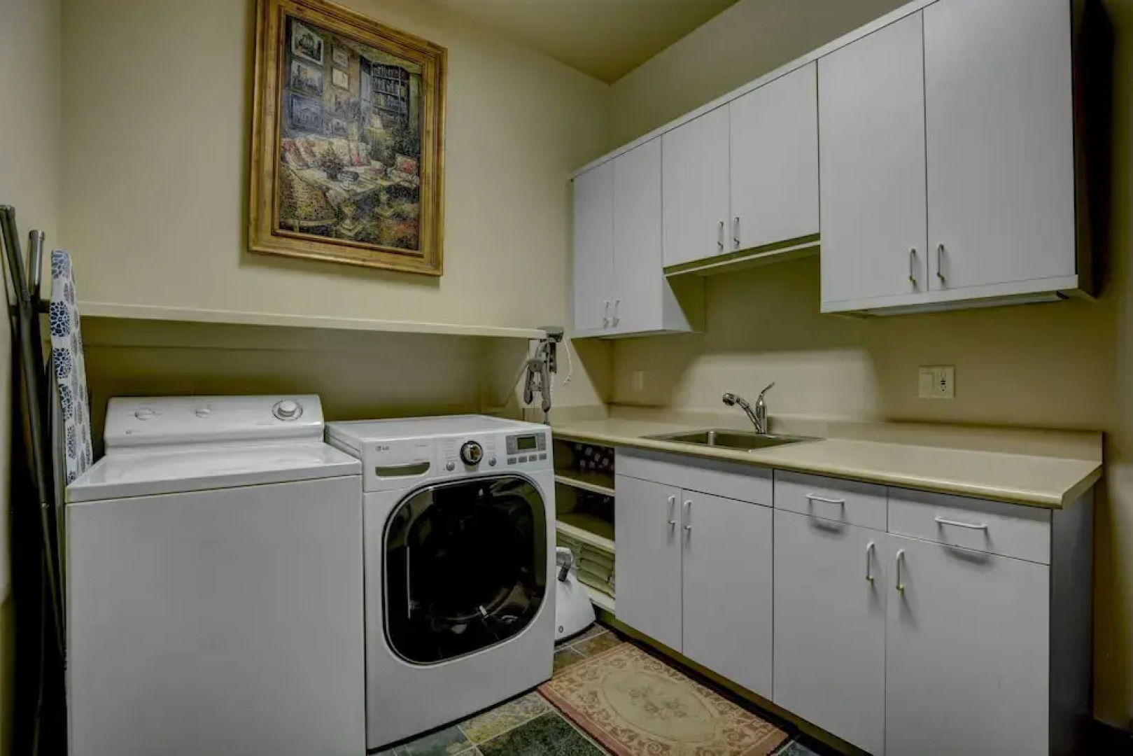 Snowberry by Elevation Accommodations