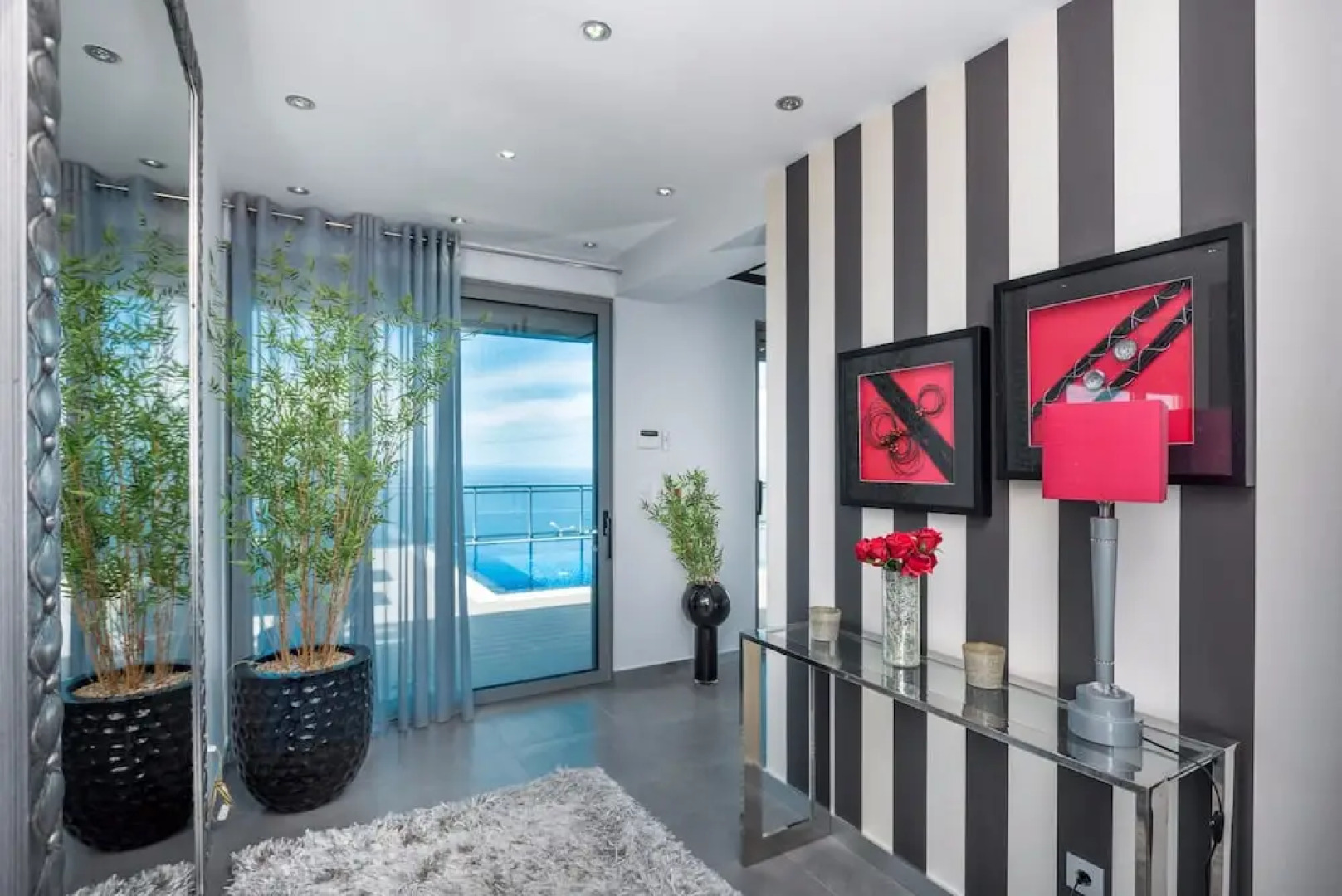 Villa São Lourenço by MHM