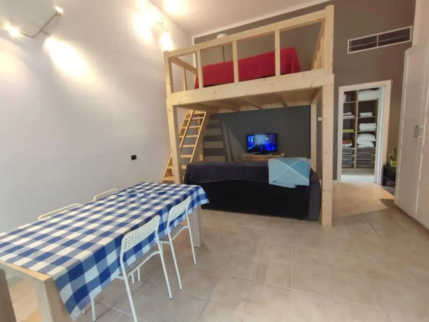 Feel Like Home In Milan