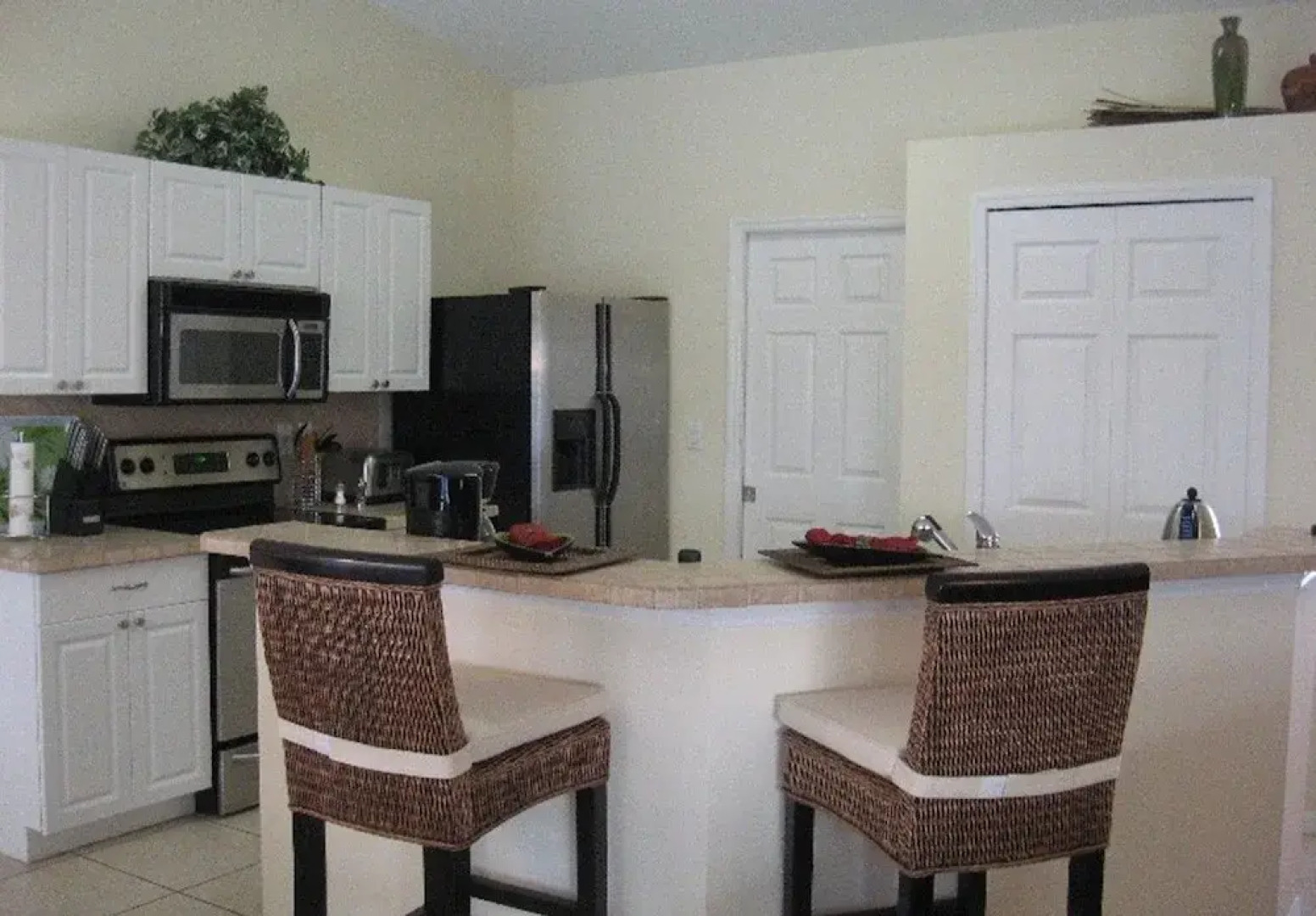 Yvonne by 123cape VR