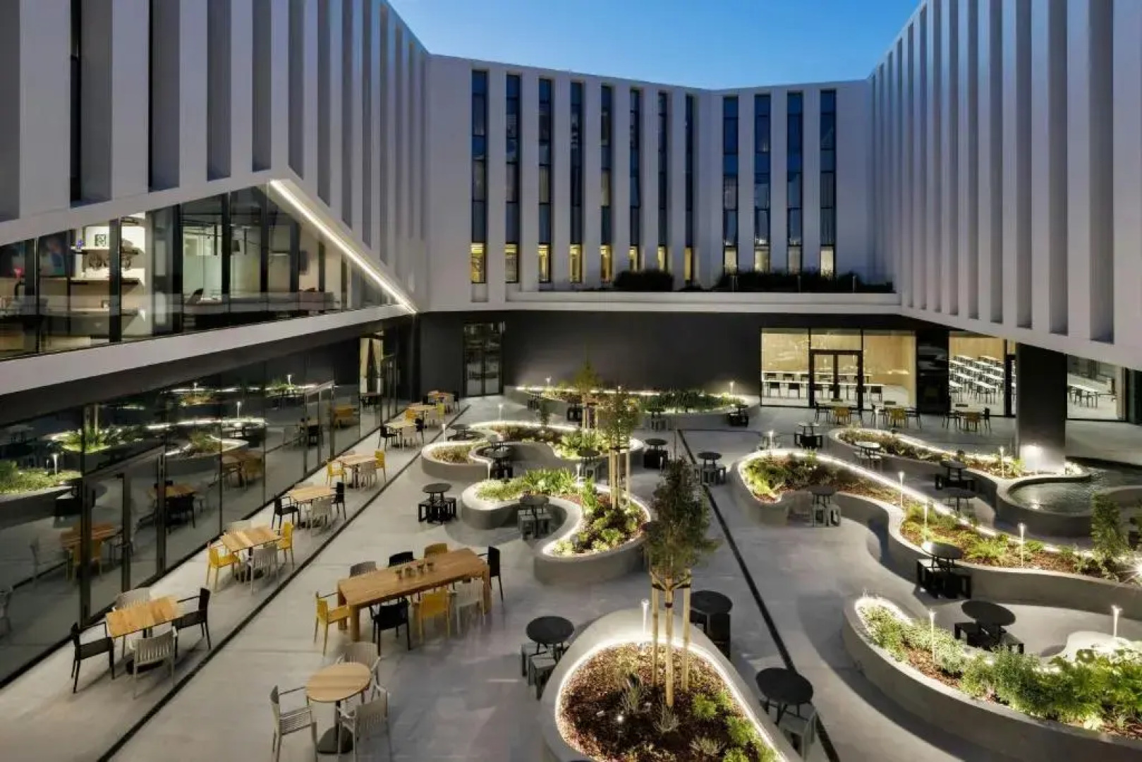 Moxy Alfragide Lisboa