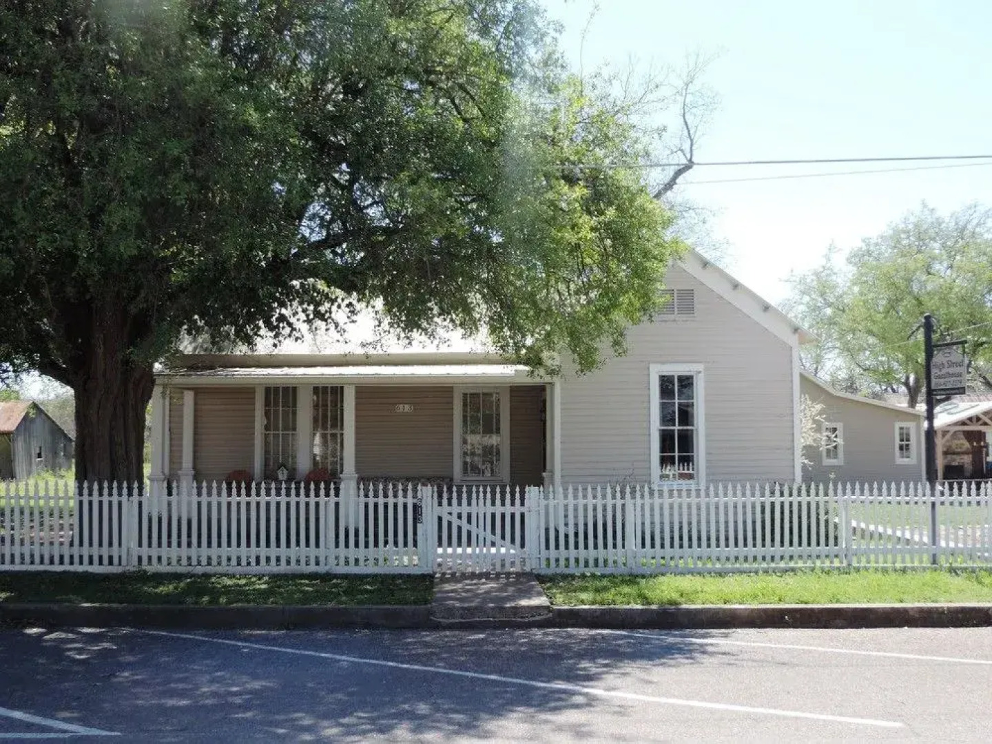 High Street Guesthouse