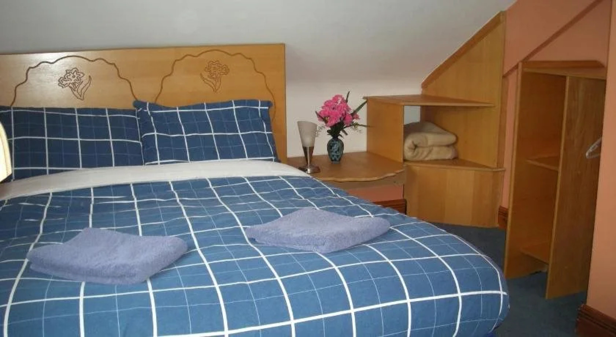 Harbour House Hostel