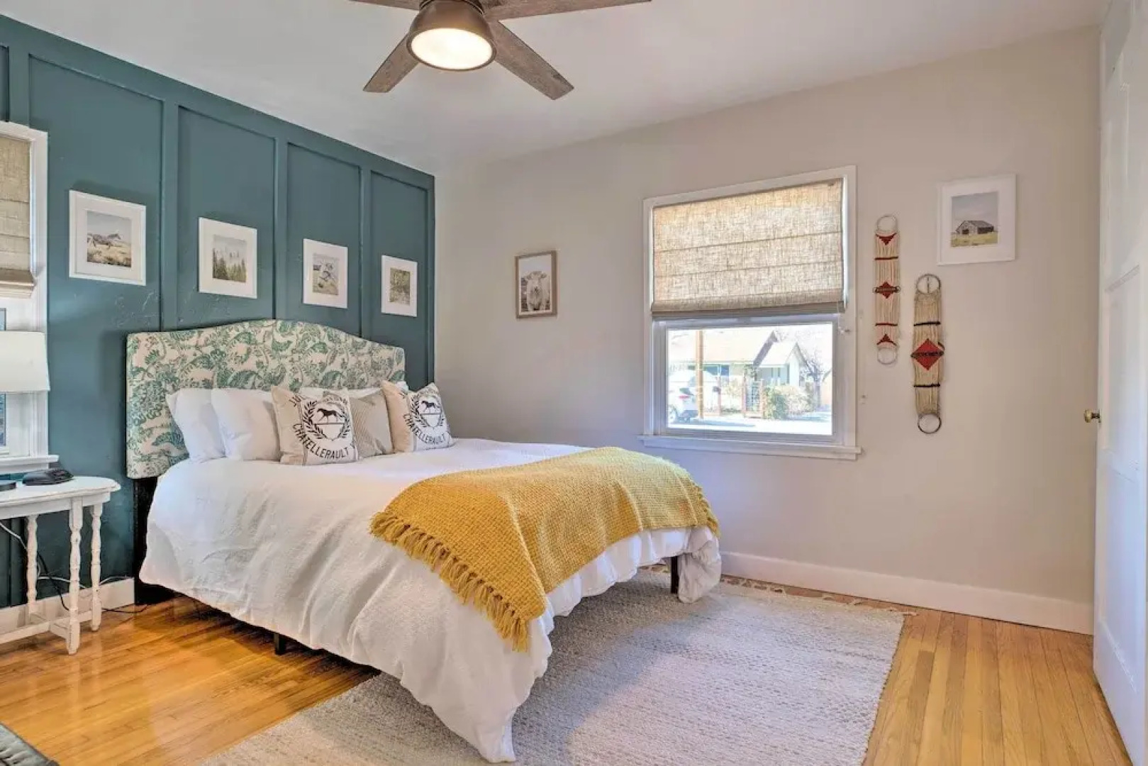 Vintage Bishop House in Downtown w/ Porch Swing!