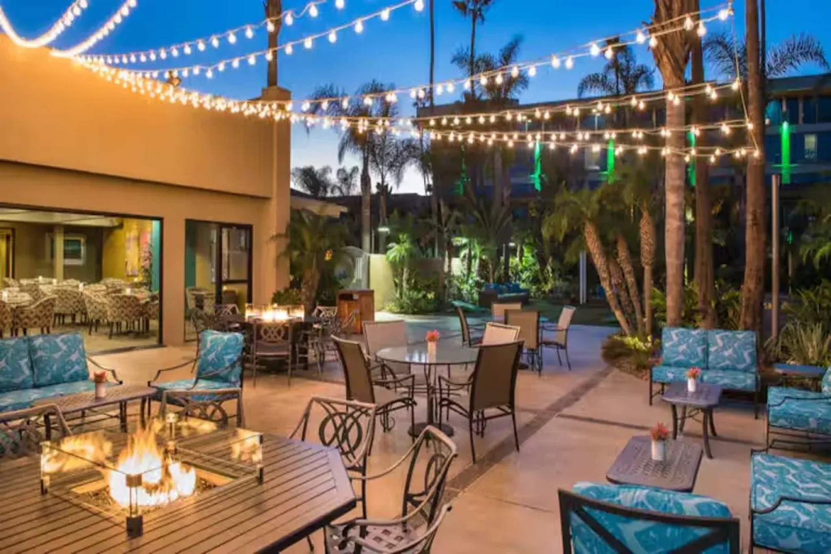 DoubleTree by Hilton San Diego Bayside