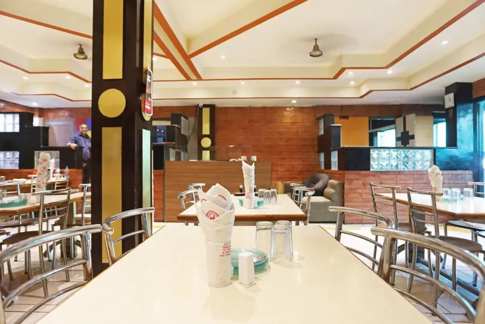 OYO 46604 Hotel Star